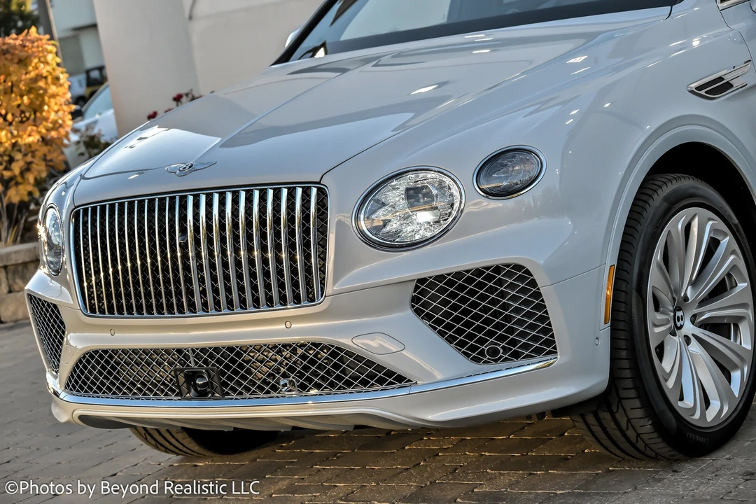 2024 Bentley Bentayga - Image 11 of 21