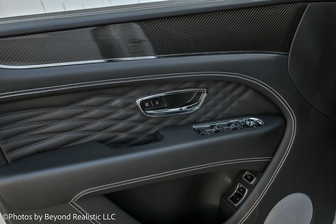 2024 Bentley Bentayga - Image 21 of 21