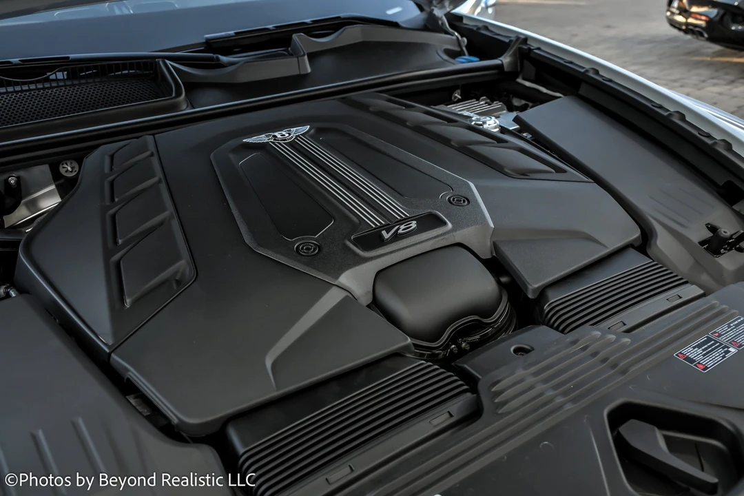 2024 Bentley Bentayga - Image 18 of 21