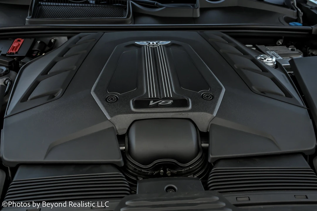 2024 Bentley Bentayga - Image 19 of 21