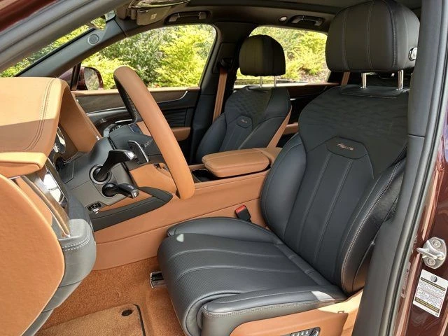 2024 Bentley Bentayga - Image 19 of 21