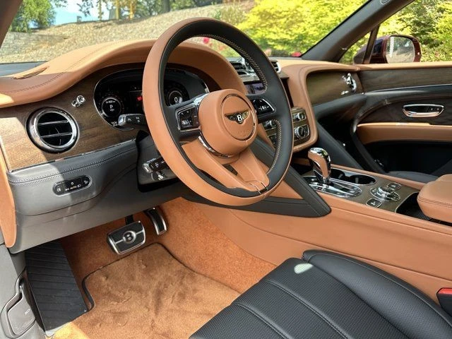 2024 Bentley Bentayga - Image 18 of 21