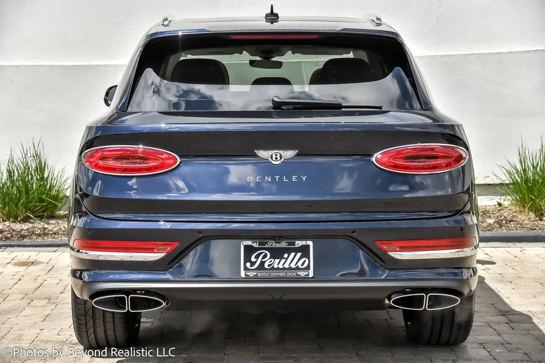 2024 Bentley Bentayga - Image 7 of 21