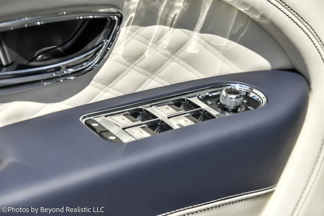 2024 Bentley Bentayga - Image 20 of 21