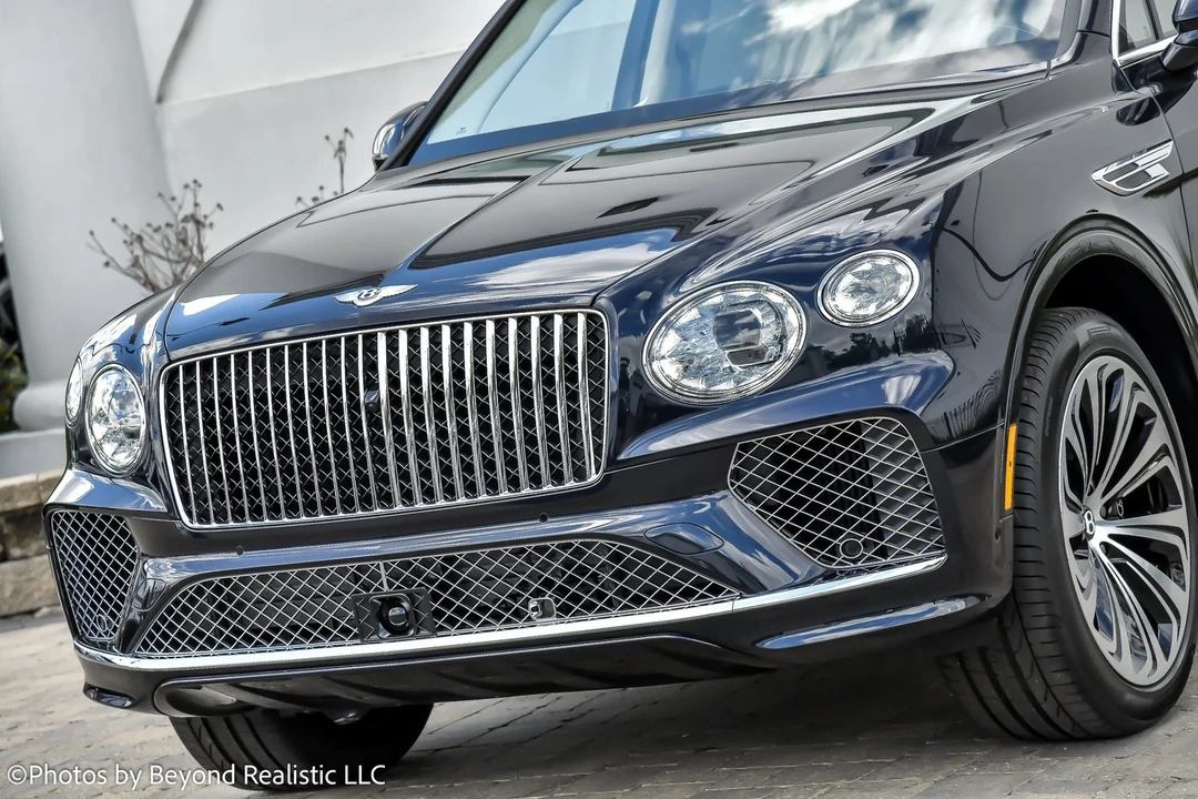 2024 Bentley Bentayga - Image 11 of 21