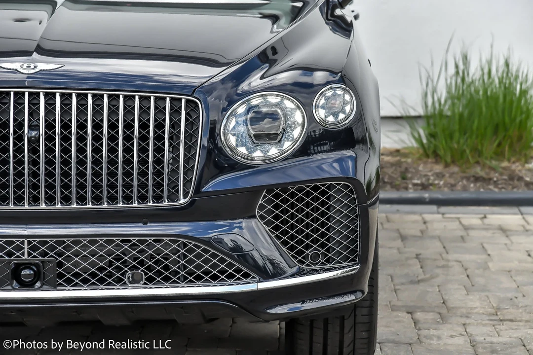 2024 Bentley Bentayga - Image 10 of 21