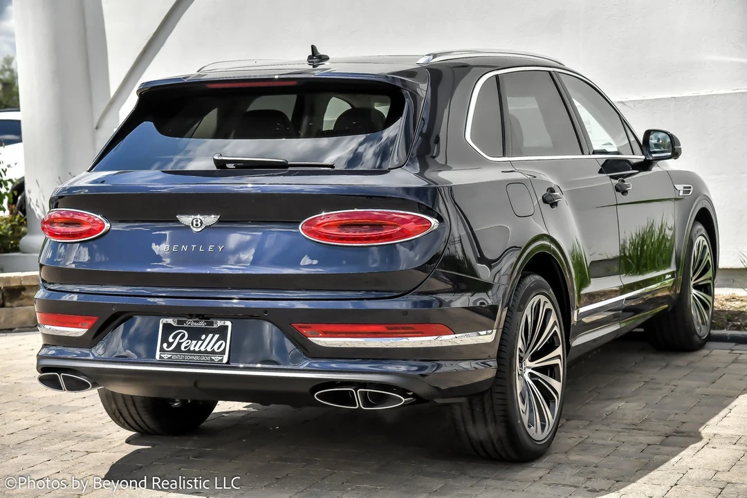 2024 Bentley Bentayga - Image 8 of 21