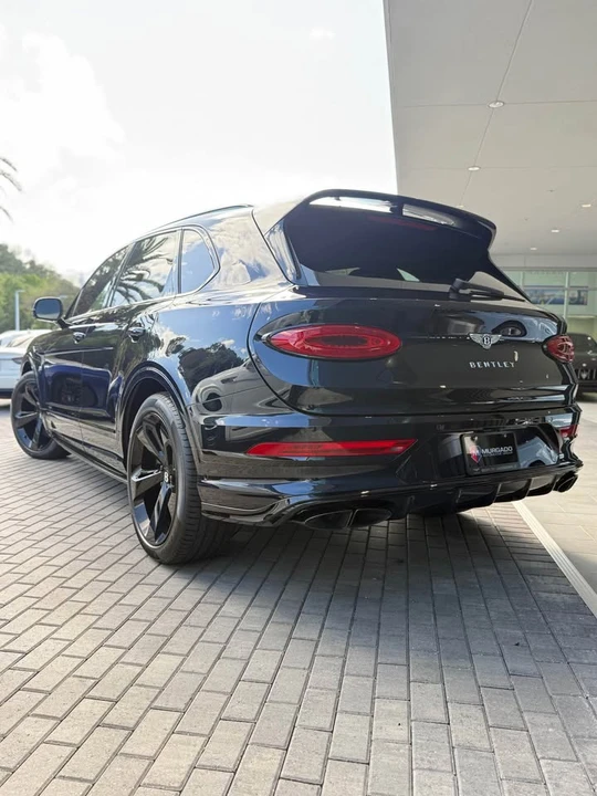 2024 Bentley Bentayga - Image 2 of 7