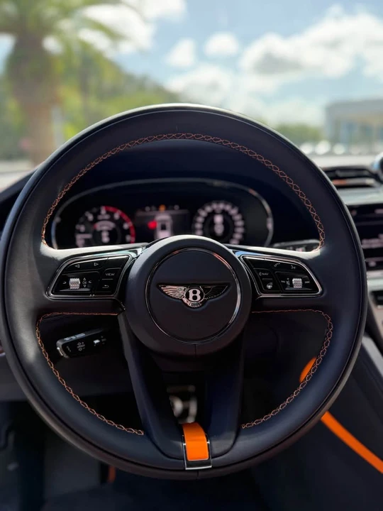 2024 Bentley Bentayga - Image 4 of 7