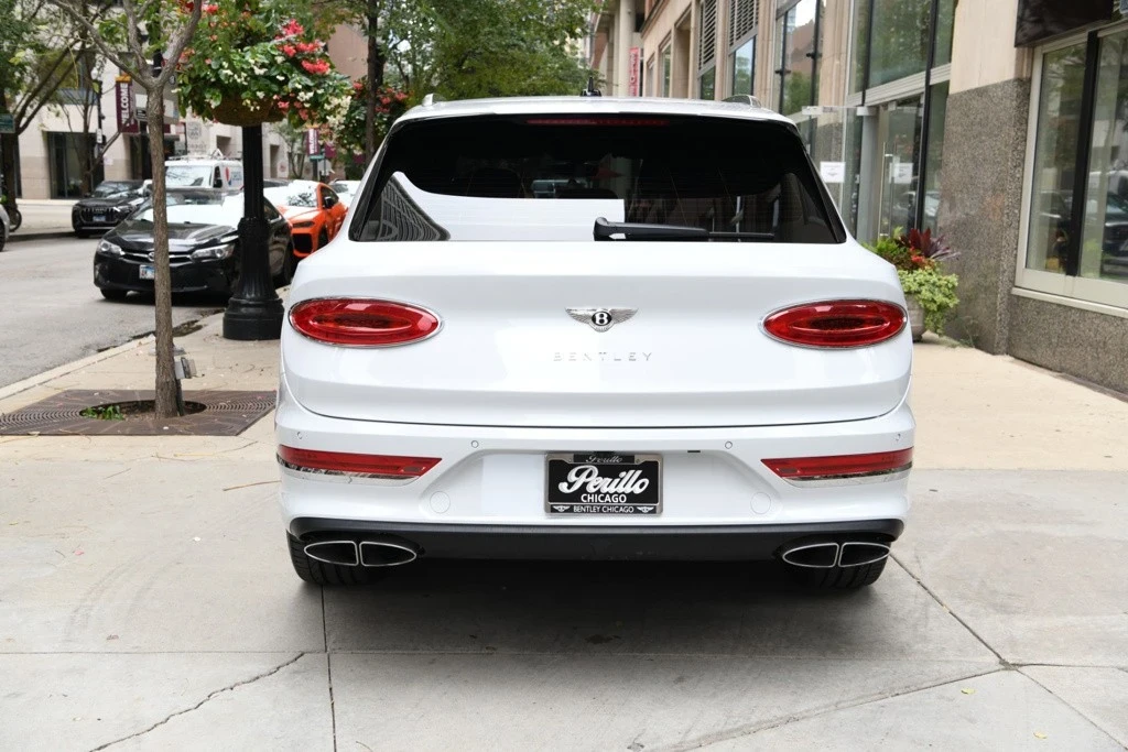 2024 Bentley Bentayga - Image 5 of 12