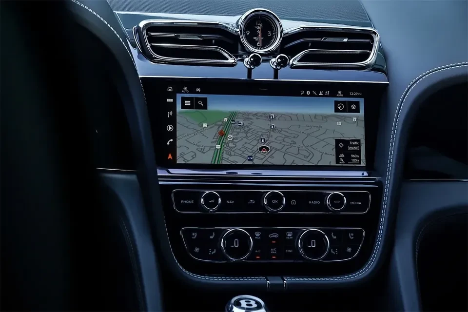 2024 Bentley Bentayga - Image 15 of 20