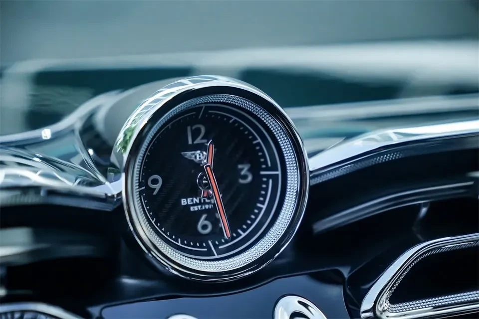 2024 Bentley Bentayga - Image 18 of 20