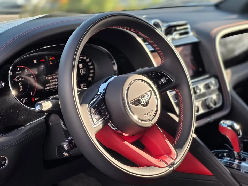 2024 Bentley Bentayga - Image 10 of 20