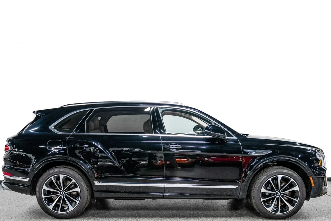2024 Bentley Bentayga - Image 2 of 21