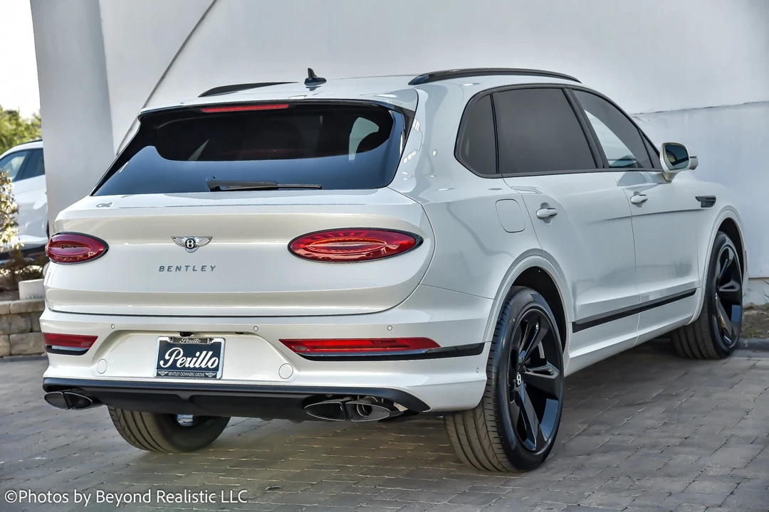 2024 Bentley Bentayga - Image 8 of 21