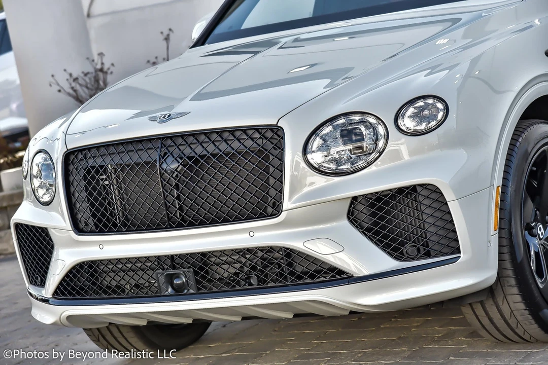 2024 Bentley Bentayga - Image 11 of 21