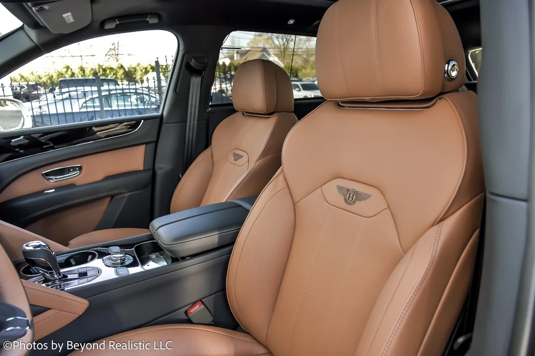2024 Bentley Bentayga - Image 2 of 21