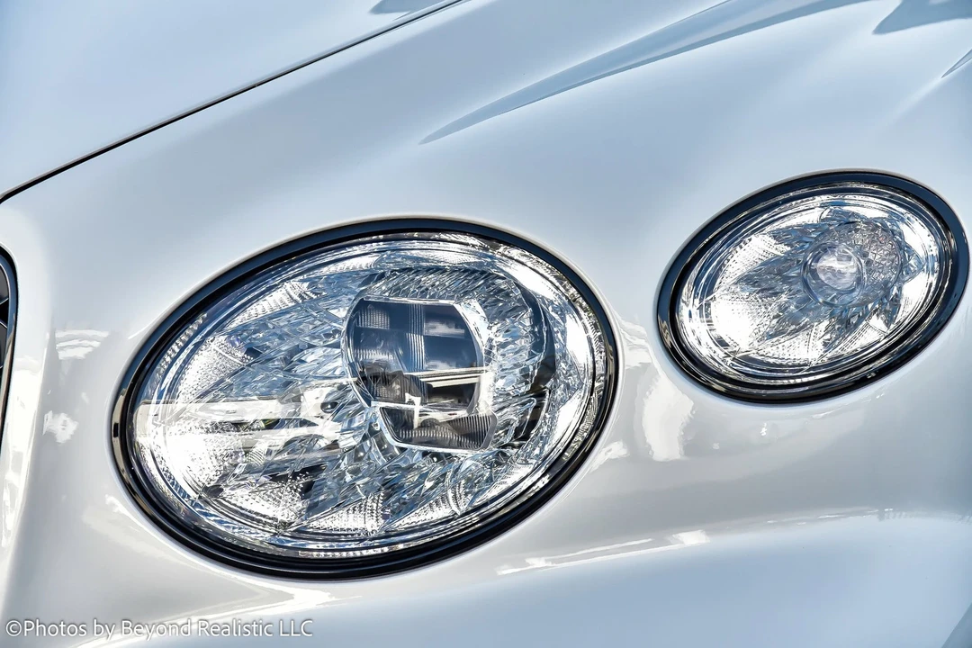 2024 Bentley Bentayga - Image 12 of 21