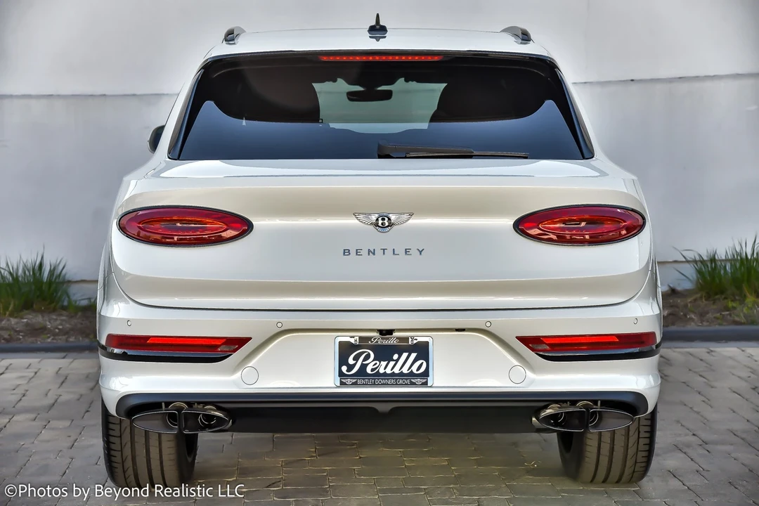 2024 Bentley Bentayga - Image 7 of 21