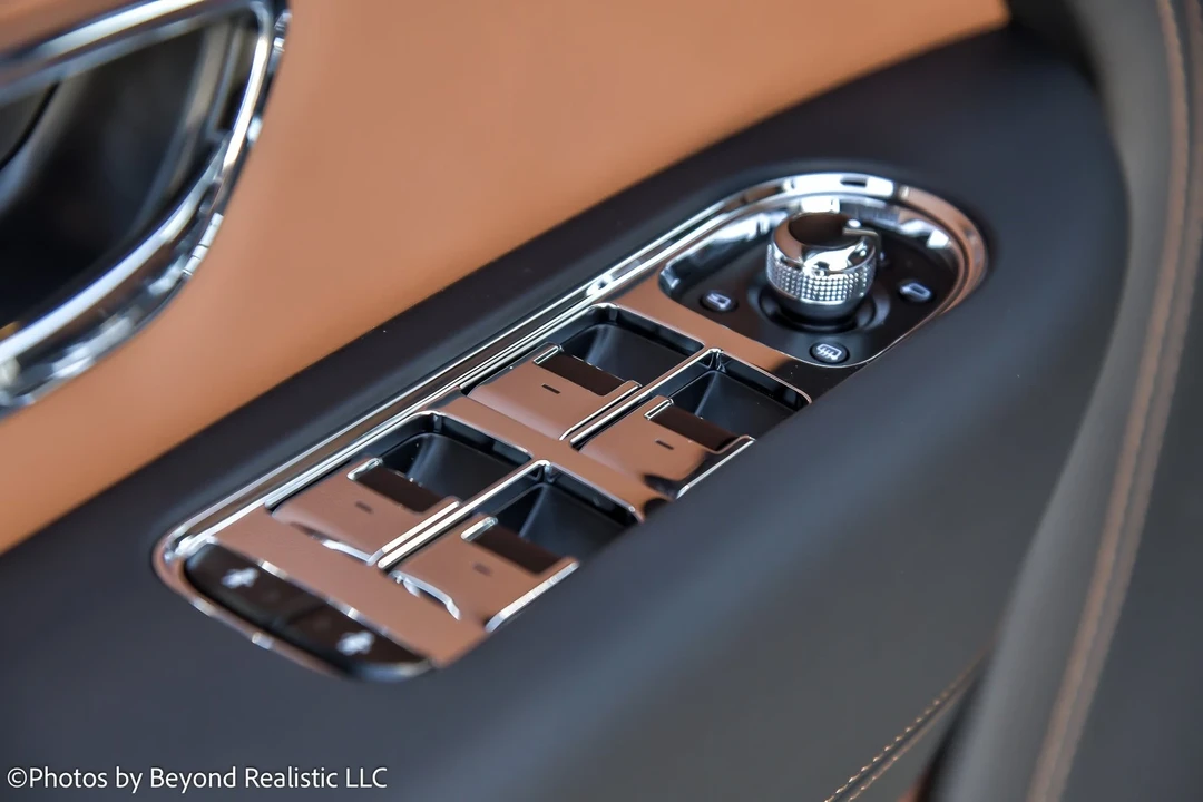 2024 Bentley Bentayga - Image 20 of 21