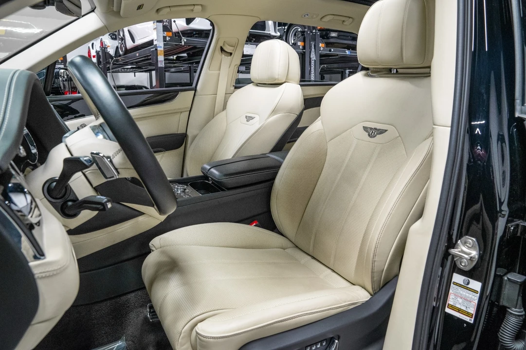 2024 Bentley Bentayga - Image 21 of 21