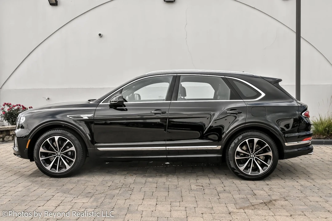 2024 Bentley Bentayga - Image 5 of 21