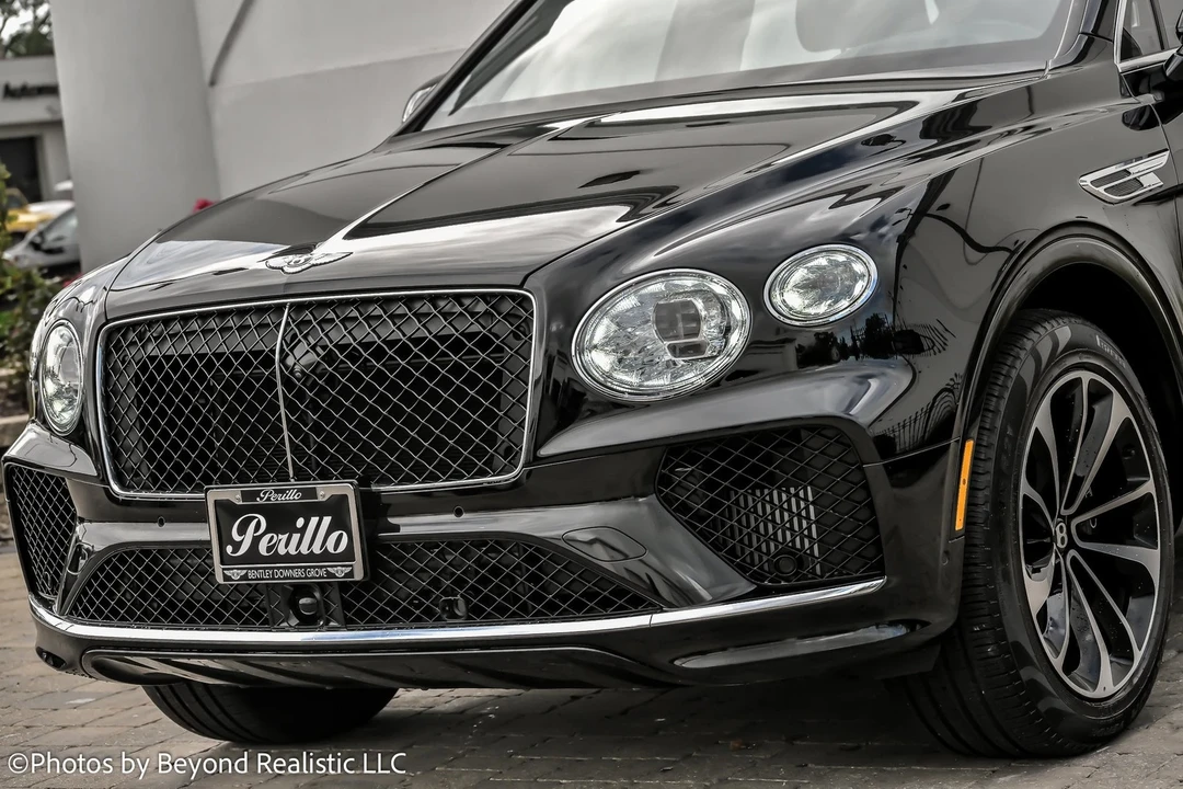 2024 Bentley Bentayga - Image 11 of 21
