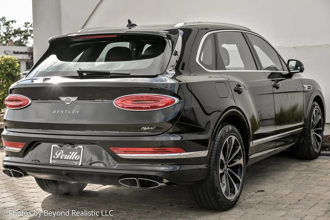 2024 Bentley Bentayga - Image 8 of 21