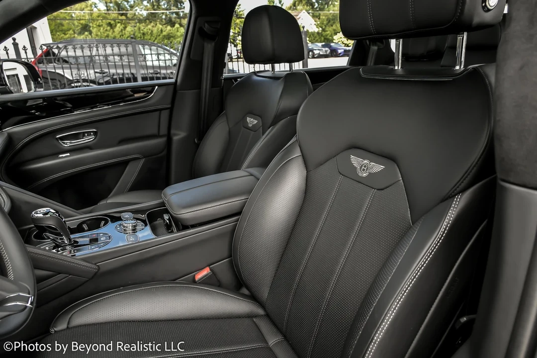 2024 Bentley Bentayga - Image 2 of 21