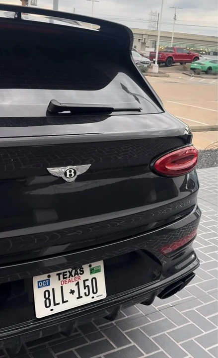 2024 Bentley Bentayga - Image 10 of 19