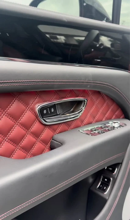 2024 Bentley Bentayga - Image 14 of 19