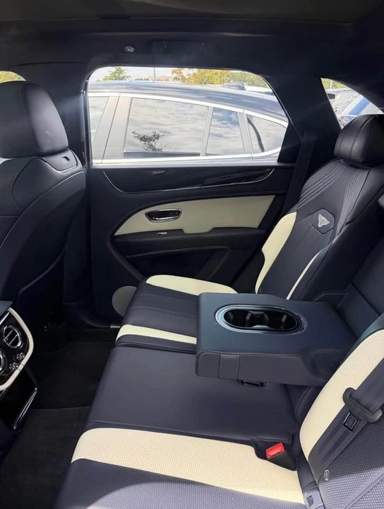 2024 Bentley Bentayga - Image 7 of 7