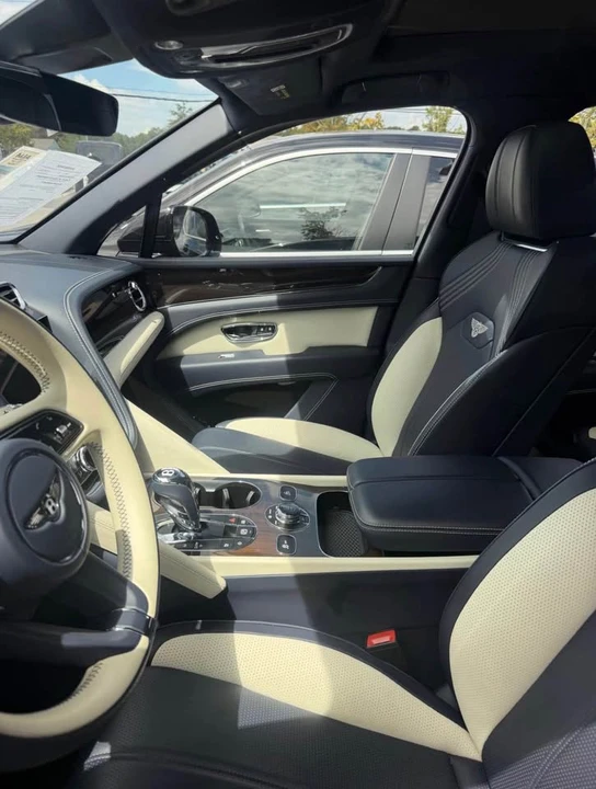 2024 Bentley Bentayga - Image 6 of 7