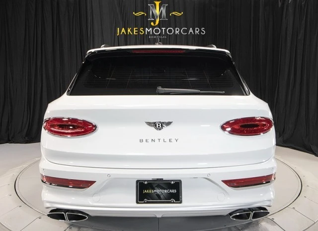2024 Bentley Bentayga - Image 9 of 21