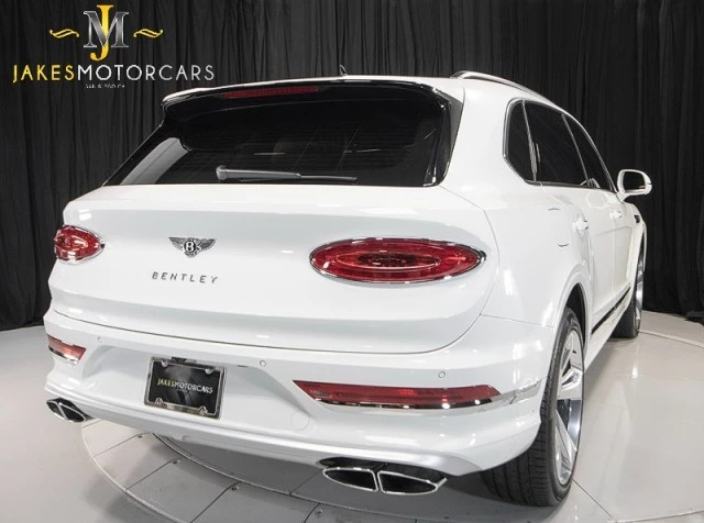 2024 Bentley Bentayga - Image 12 of 21