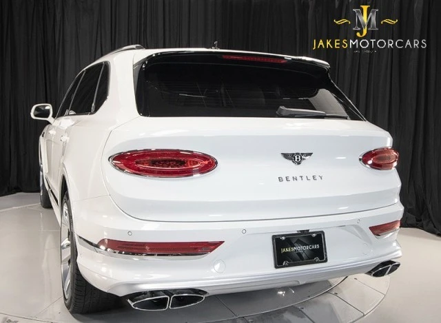 2024 Bentley Bentayga - Image 8 of 21