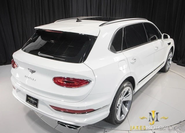 2024 Bentley Bentayga - Image 11 of 21