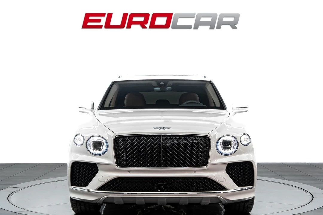 2024 Bentley Bentayga - Image 8 of 31