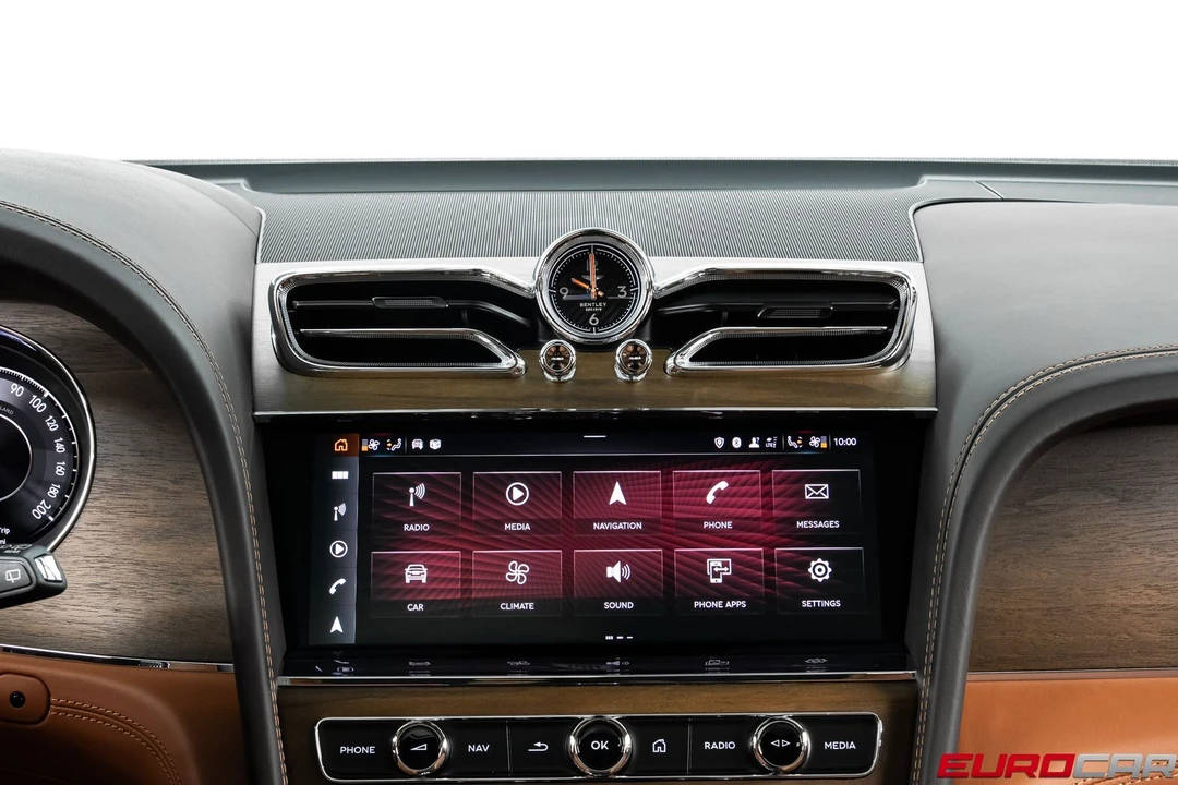 2024 Bentley Bentayga - Image 28 of 31