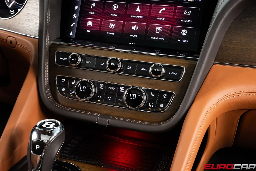 2024 Bentley Bentayga - Image 29 of 31