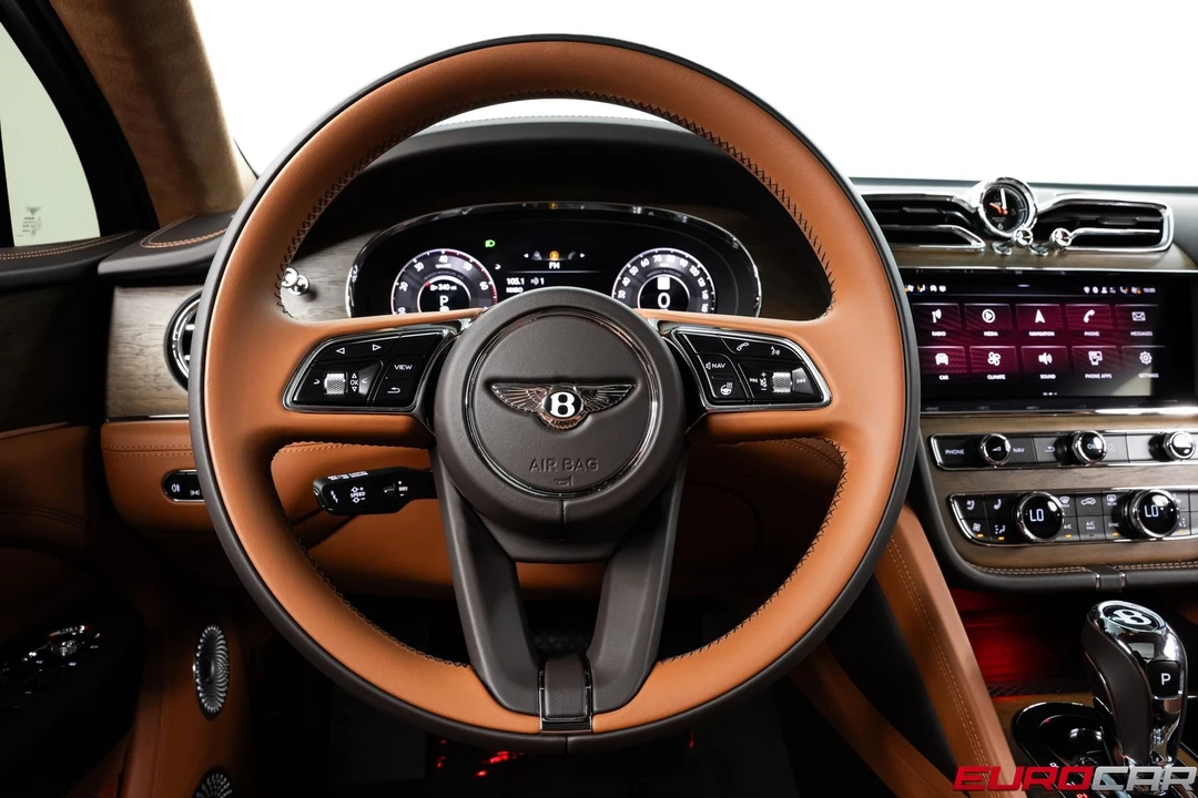 2024 Bentley Bentayga - Image 27 of 31