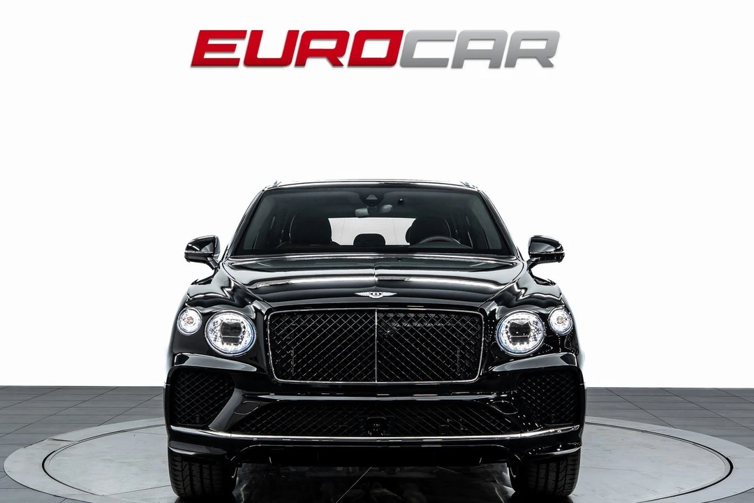 2024 Bentley Bentayga - Image 8 of 31