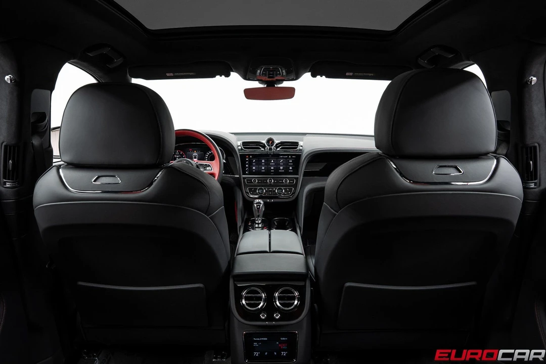2024 Bentley Bentayga - Image 24 of 31