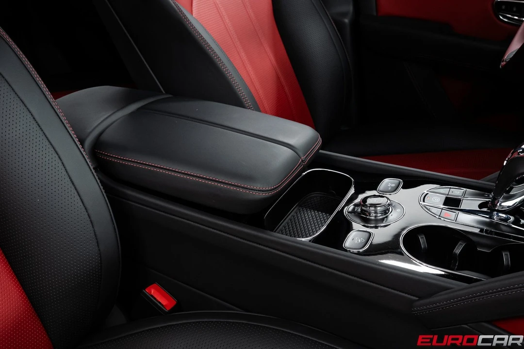 2024 Bentley Bentayga - Image 31 of 31