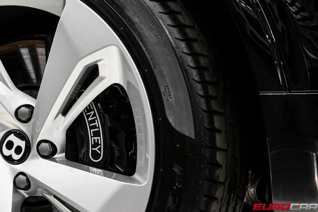 2024 Bentley Bentayga - Image 21 of 31