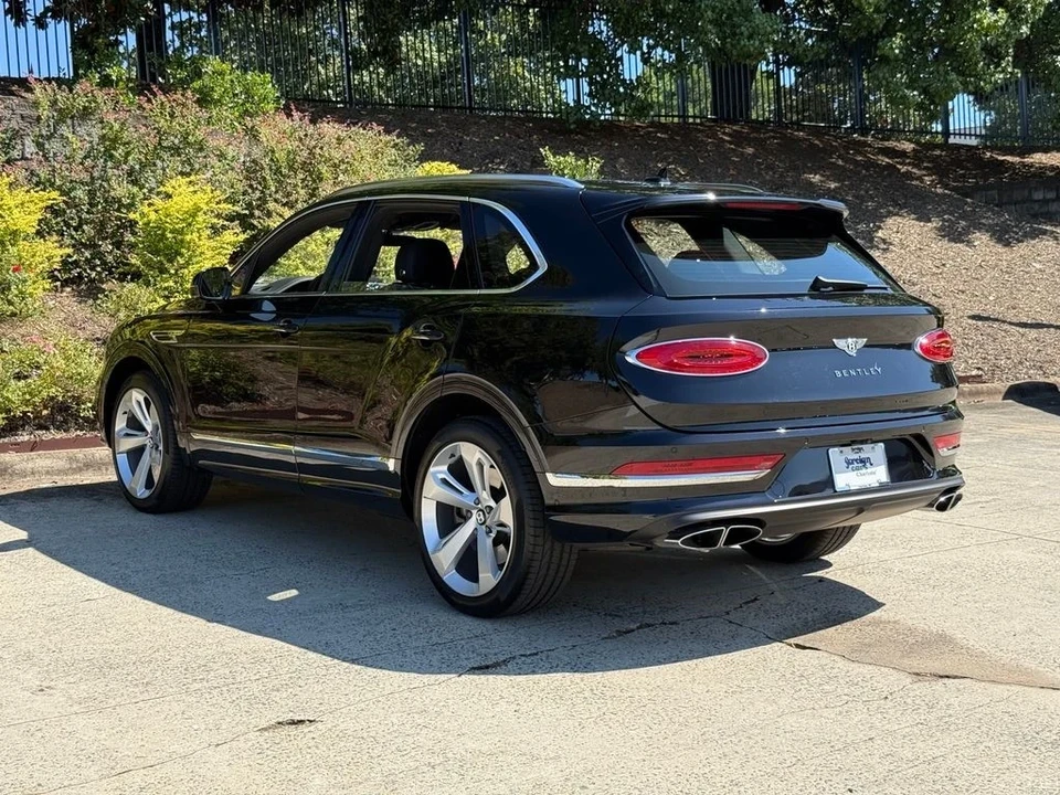 2024 Bentley Bentayga - Image 5 of 21