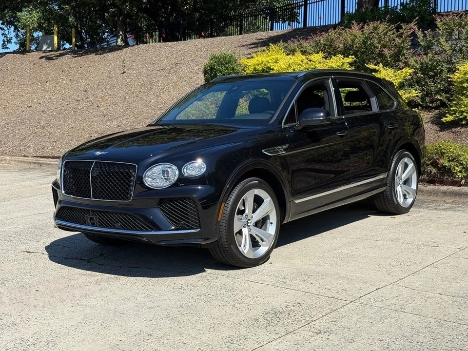 2024 Bentley Bentayga - Image 2 of 21