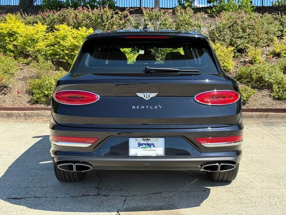 2024 Bentley Bentayga - Image 12 of 21
