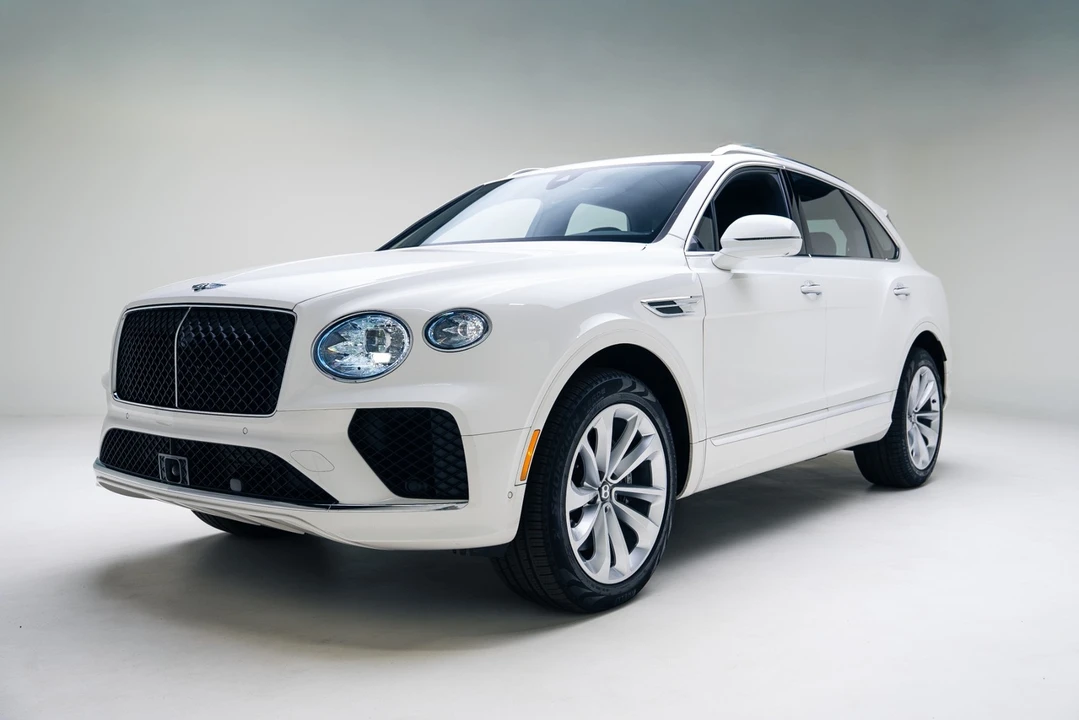 2024 Bentley Bentayga - Image 7 of 12
