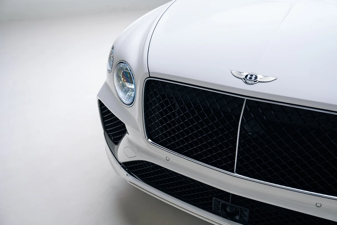 2024 Bentley Bentayga - Image 8 of 12